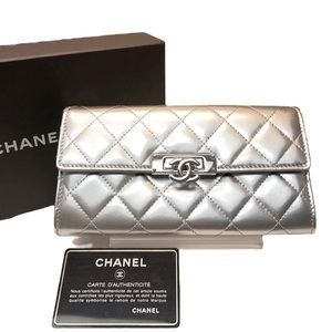 Chanel Quilted Golden Class Patent Flap Wallet in Silver Glossy Metallic